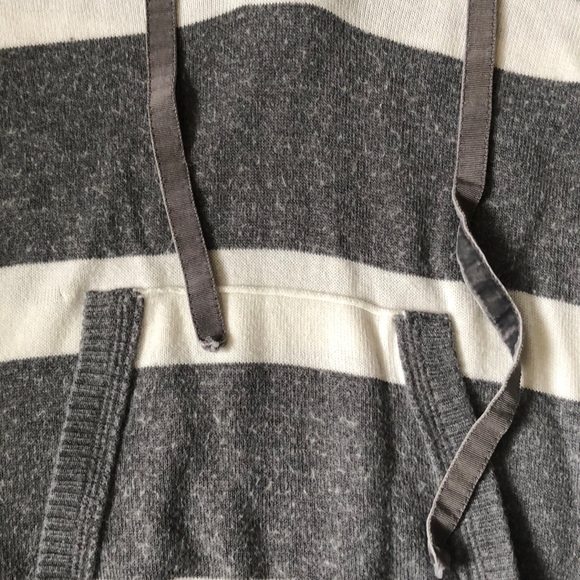 Buffalo David Bitton Long Sleeve with hoodie - Picture 3 of 8